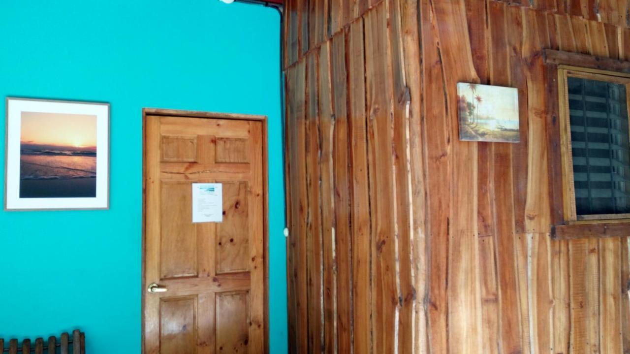 فندق Burnt Toast Surfcamp نوسارا المظهر الخارجي الصورة